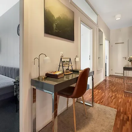Geraeumige 6-schlafzimmer-wohnung Im Zentrum Von Fuer 16 Gaeste * Мюнхен