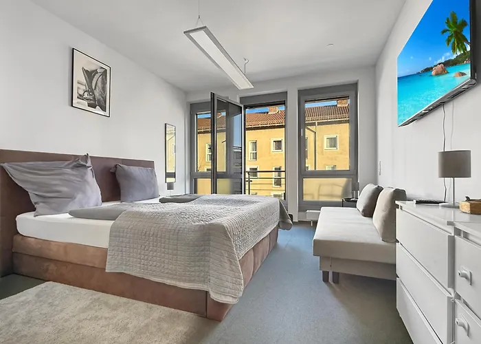 Zentrale In 6 Schlafzimmer, 16 Gaeste