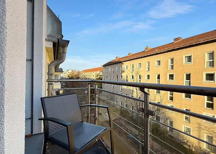 Zentrale In 6 Schlafzimmer, 16 Gaeste *