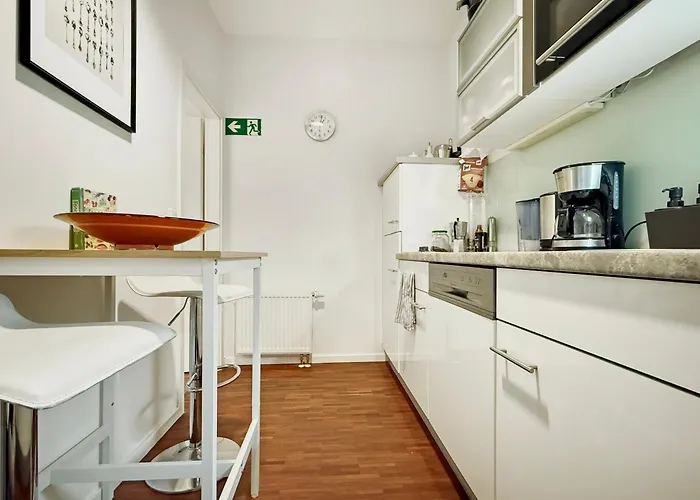 شقة Zentrale In 6 Schlafzimmer, 16 Gaeste *