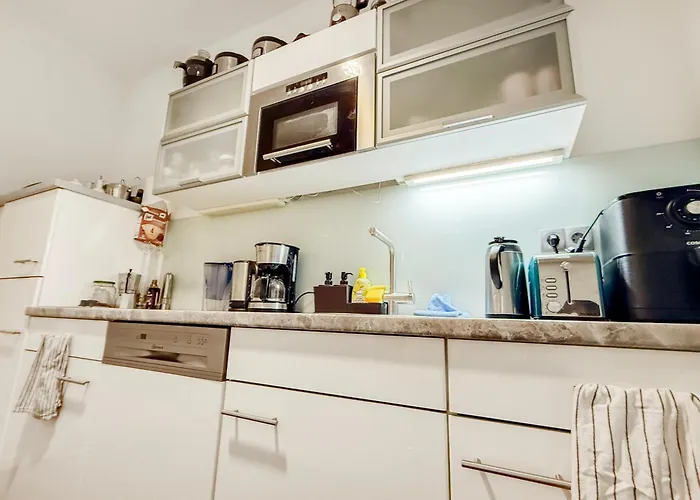شقة Zentrale In 6 Schlafzimmer, 16 Gaeste
