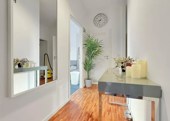 Zentrale In 6 Schlafzimmer, 16 Gaeste شقة