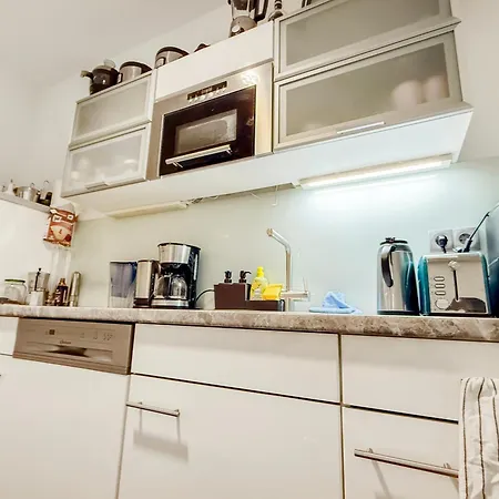 Apartman Zentrale In 6 Schlafzimmer, 16 Gaeste