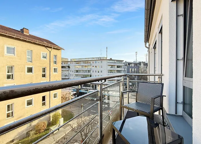 Appartement Zentrale In 6 Schlafzimmer, 16 Gaeste München