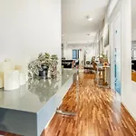 Geraeumige 6-schlafzimmer-wohnung Im Zentrum Von Fuer 16 Gaeste