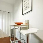 Geraeumige 6-schlafzimmer-wohnung Im Zentrum Von Fuer 16 Gaeste Appartamento