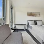 Geraeumige 6-schlafzimmer-wohnung Im Zentrum Von Fuer 16 Gaeste Appartamento