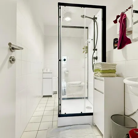 Geraeumige 6-schlafzimmer-wohnung Im Zentrum Von Fuer 16 Gaeste * ميونيخ
