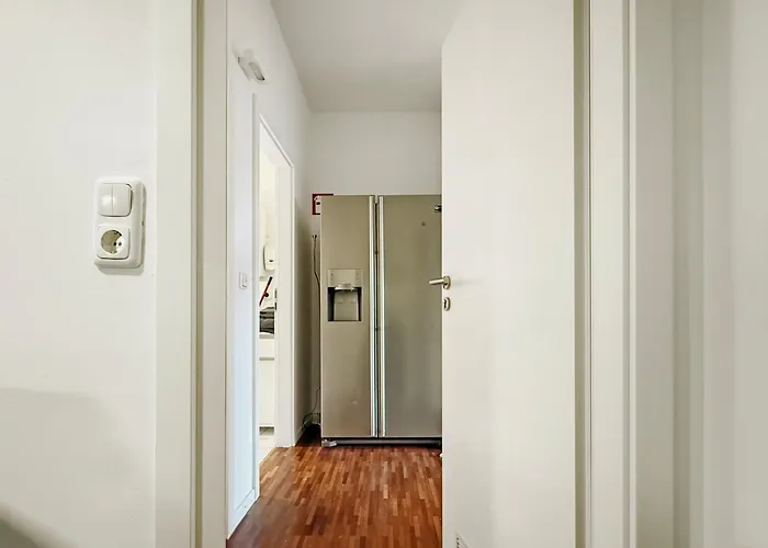 Apartament Zentrale In 6 Schlafzimmer, 16 Gaeste Monachium