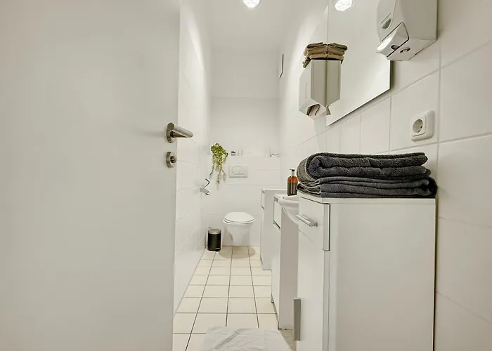 Apartament Zentrale In 6 Schlafzimmer, 16 Gaeste