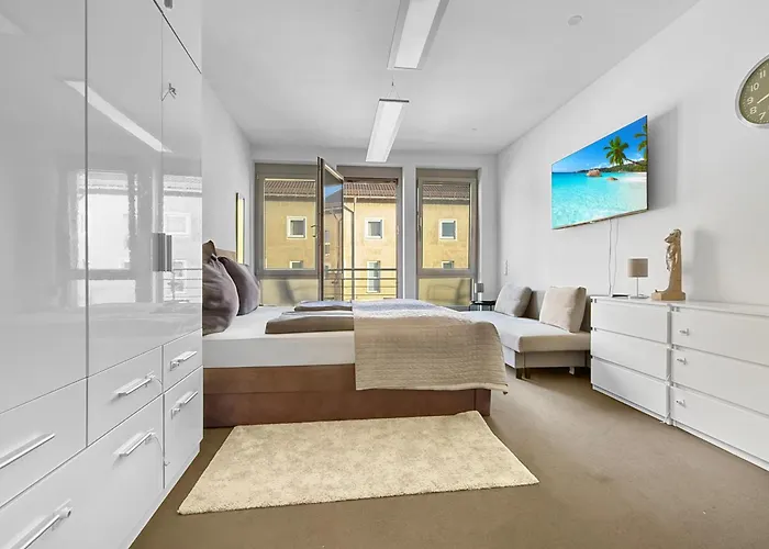 Zentrale In 6 Schlafzimmer, 16 Gaeste Apartmán Mnichov