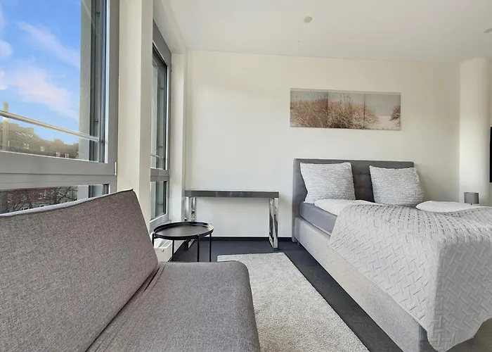 Zentrale In 6 Schlafzimmer, 16 Gaeste Apartmán