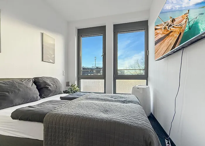 Zentrale In 6 Schlafzimmer, 16 Gaeste Apartmán